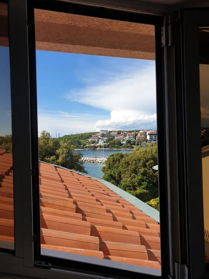 Apartments Seafront Villa Pola