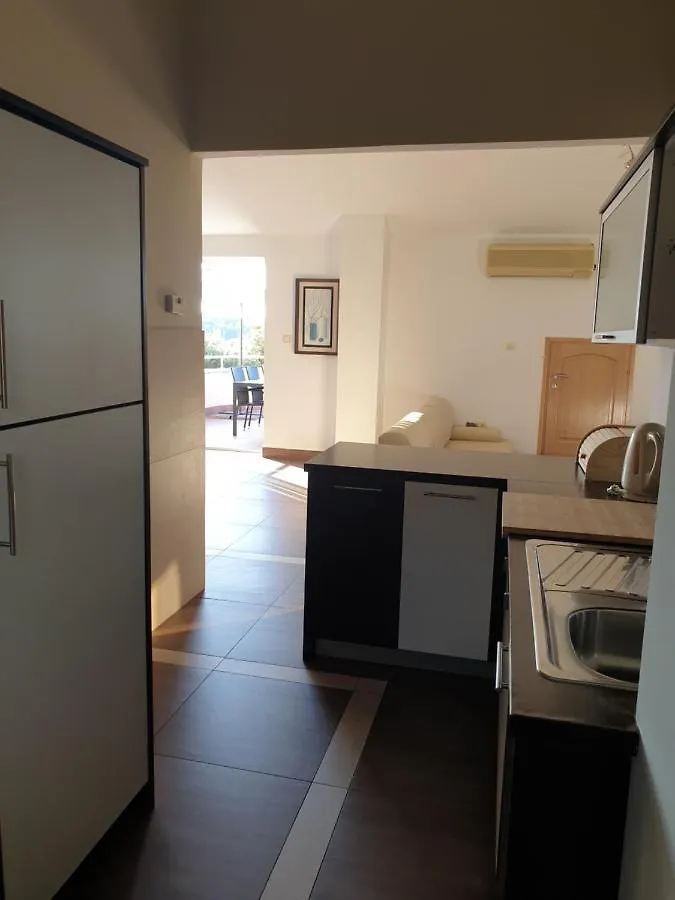 Apartments Seafront Villa Pula Kroatien