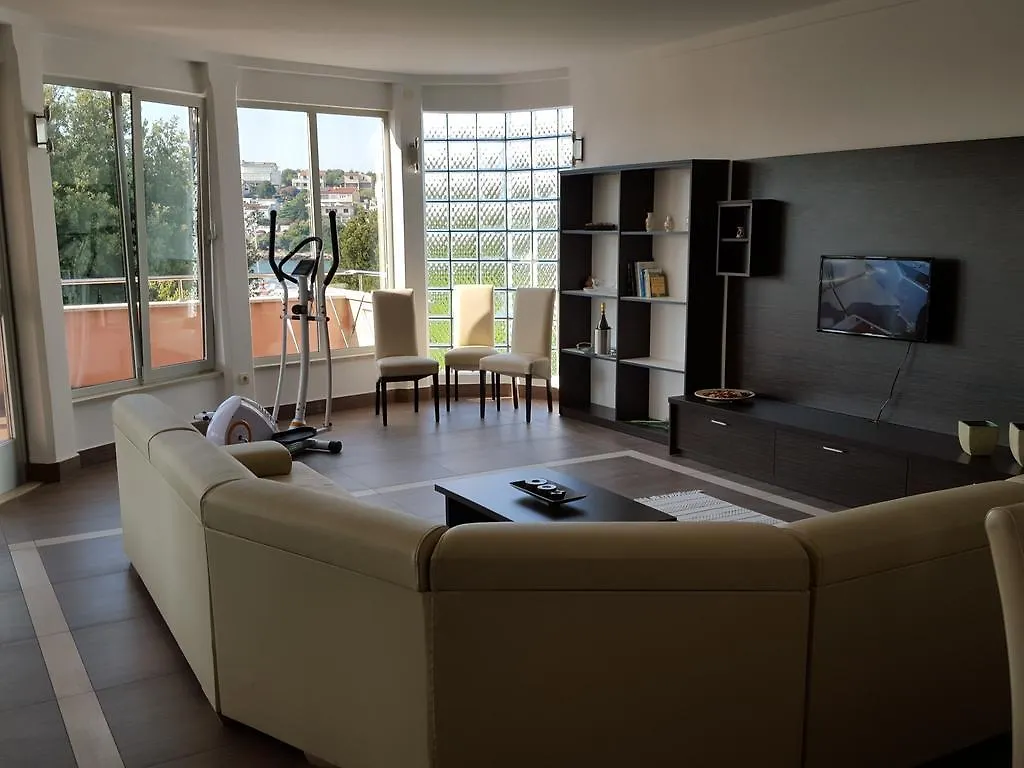 Apartments Seafront Villa Pula